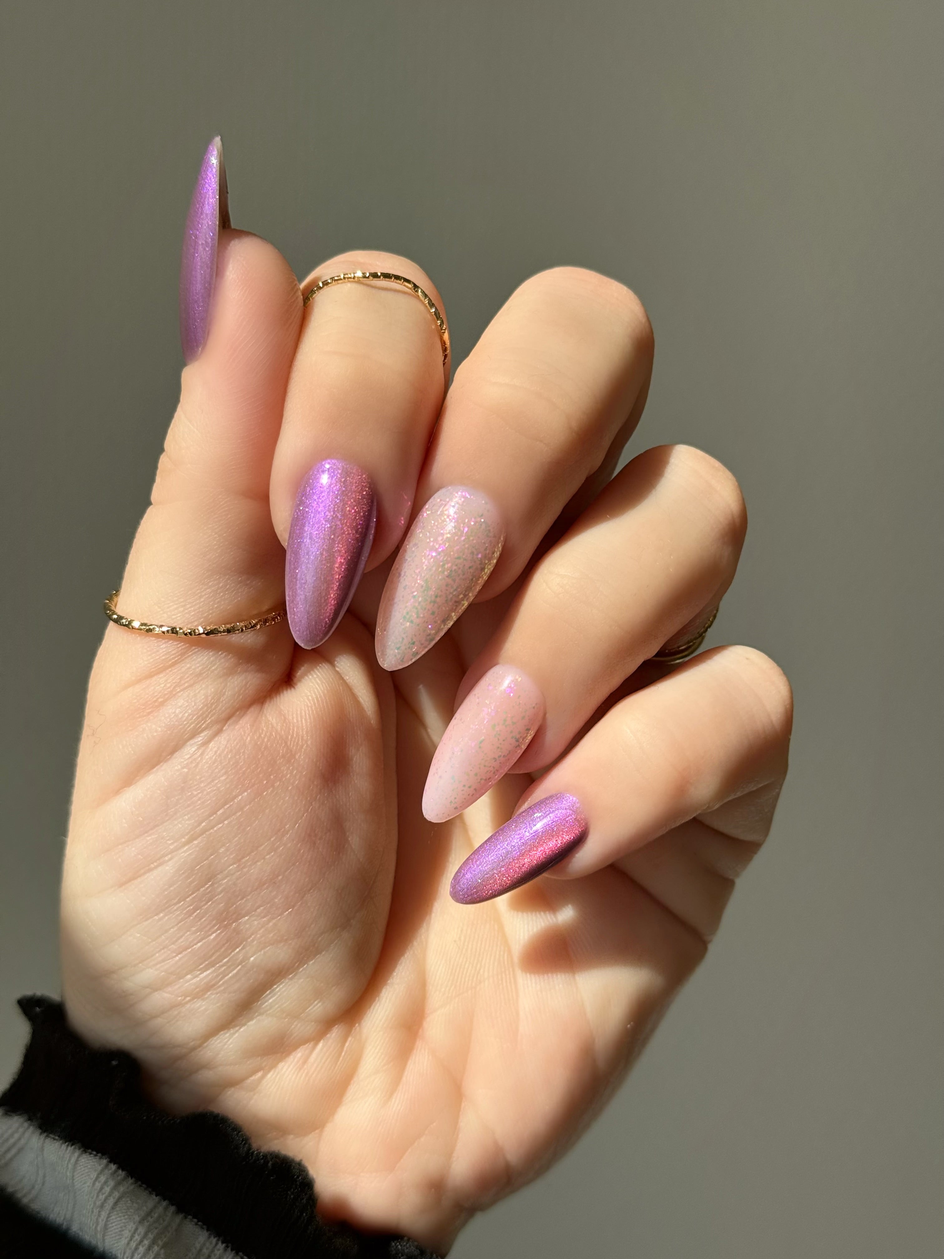 Gel Polish Purple Cat Eye