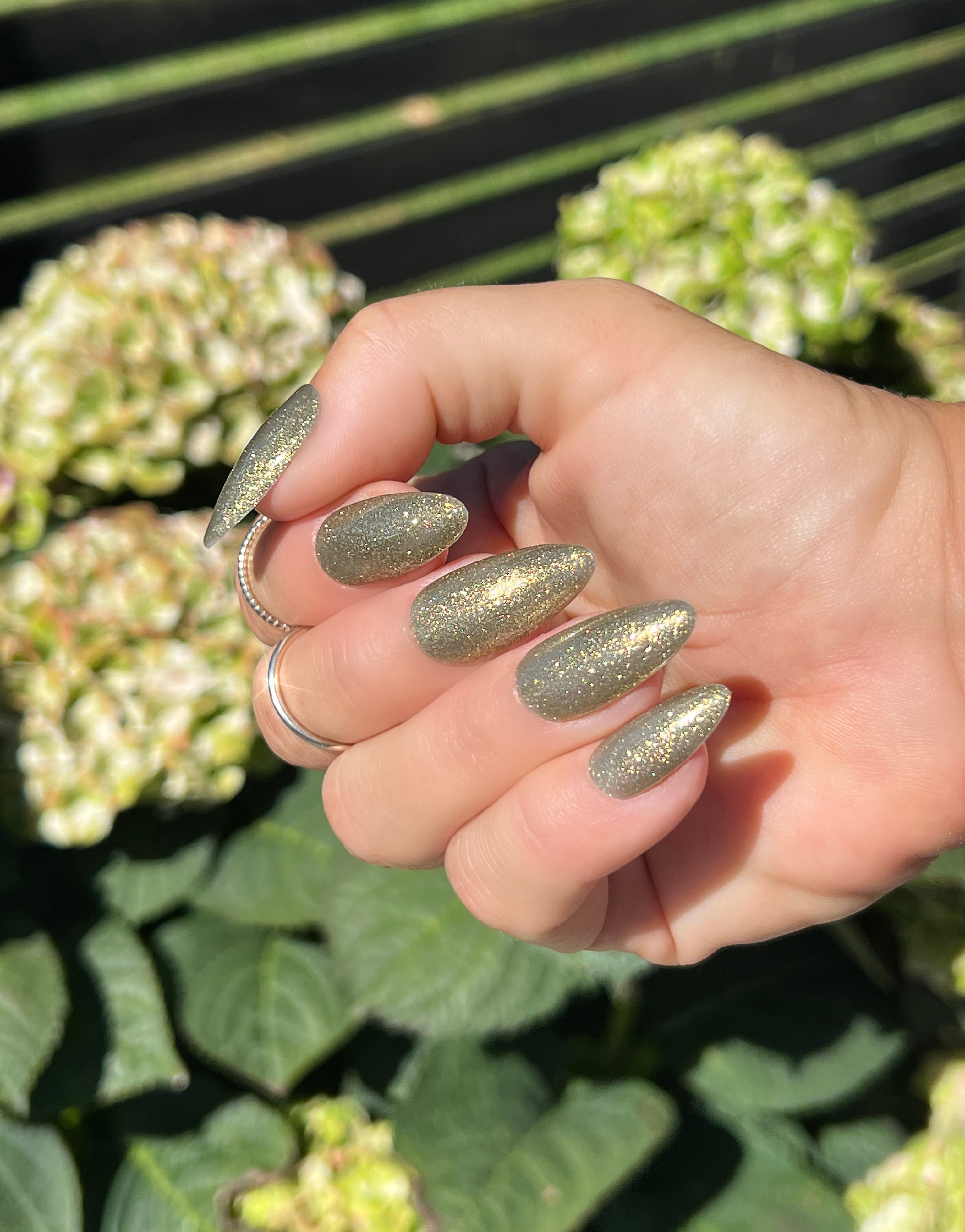 Gel Polish Stunning Gold