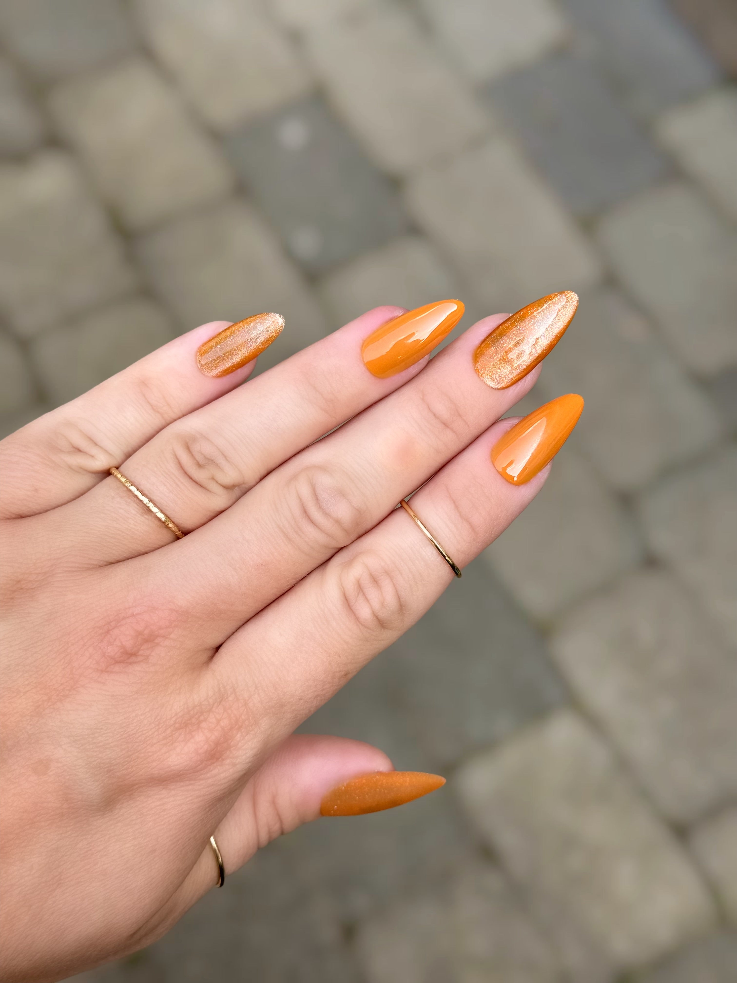 Gel Polish Orange Cat Eye