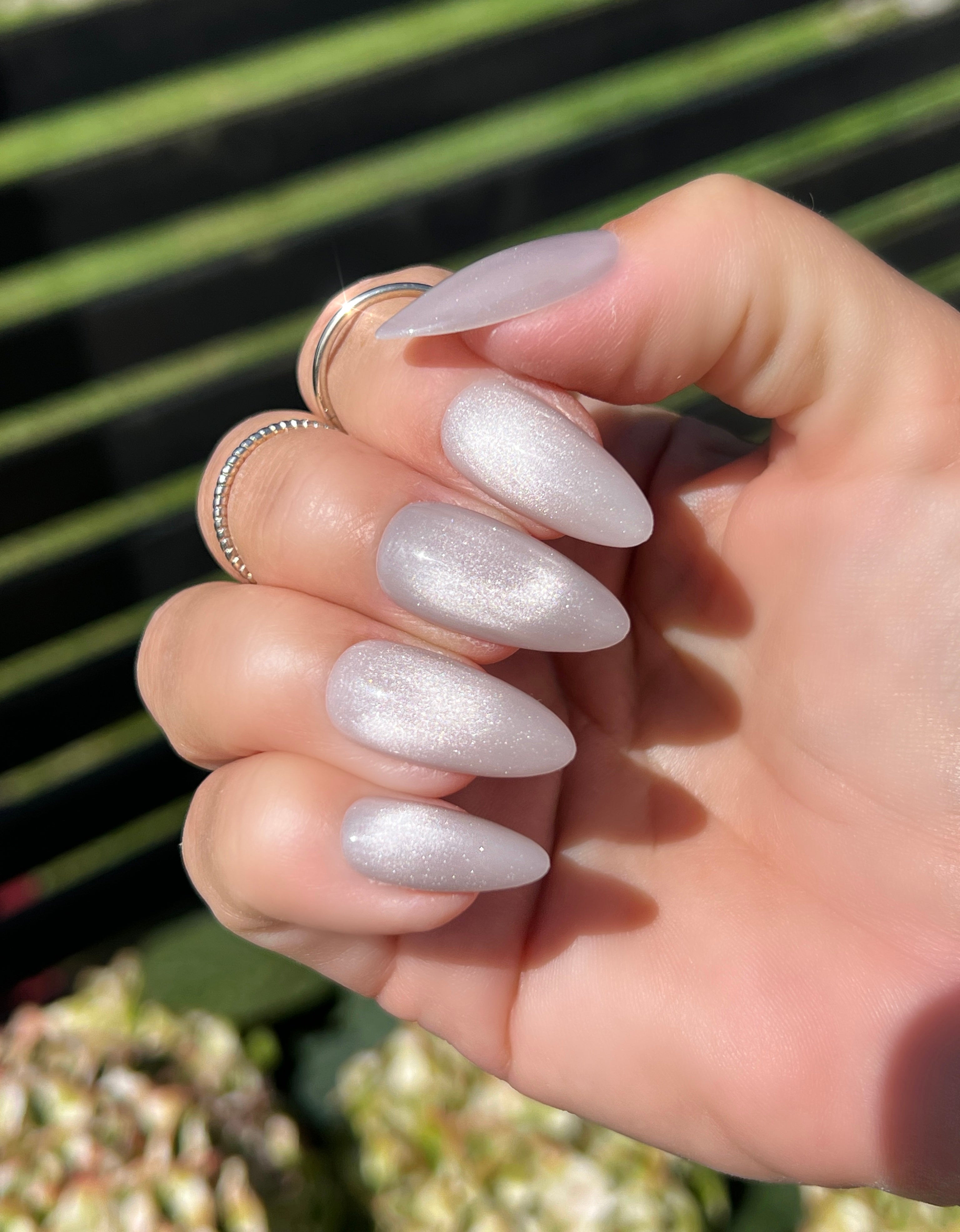 Gel Polish Cat Eye Sand Nude