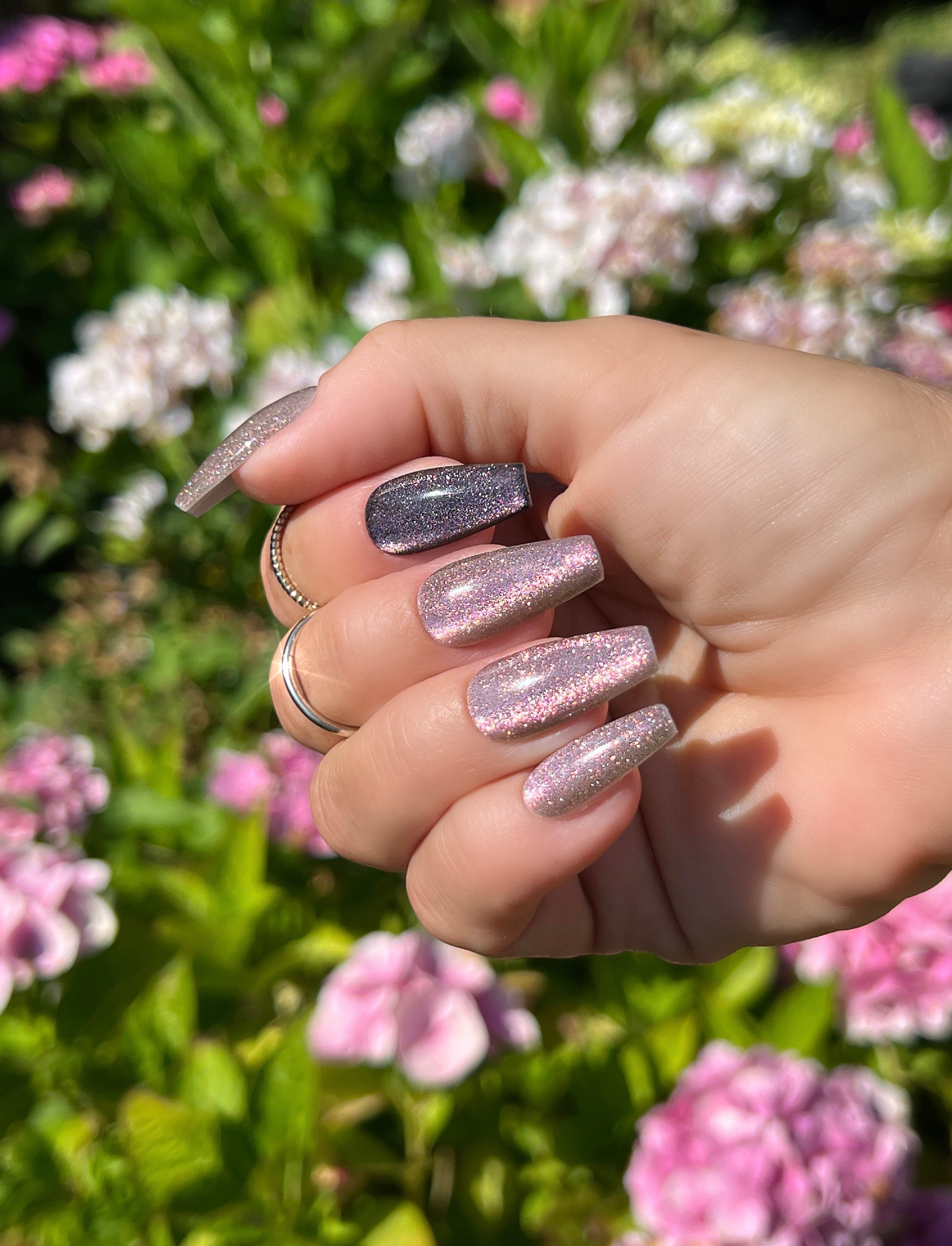 Gel Polish Cateye Lilac