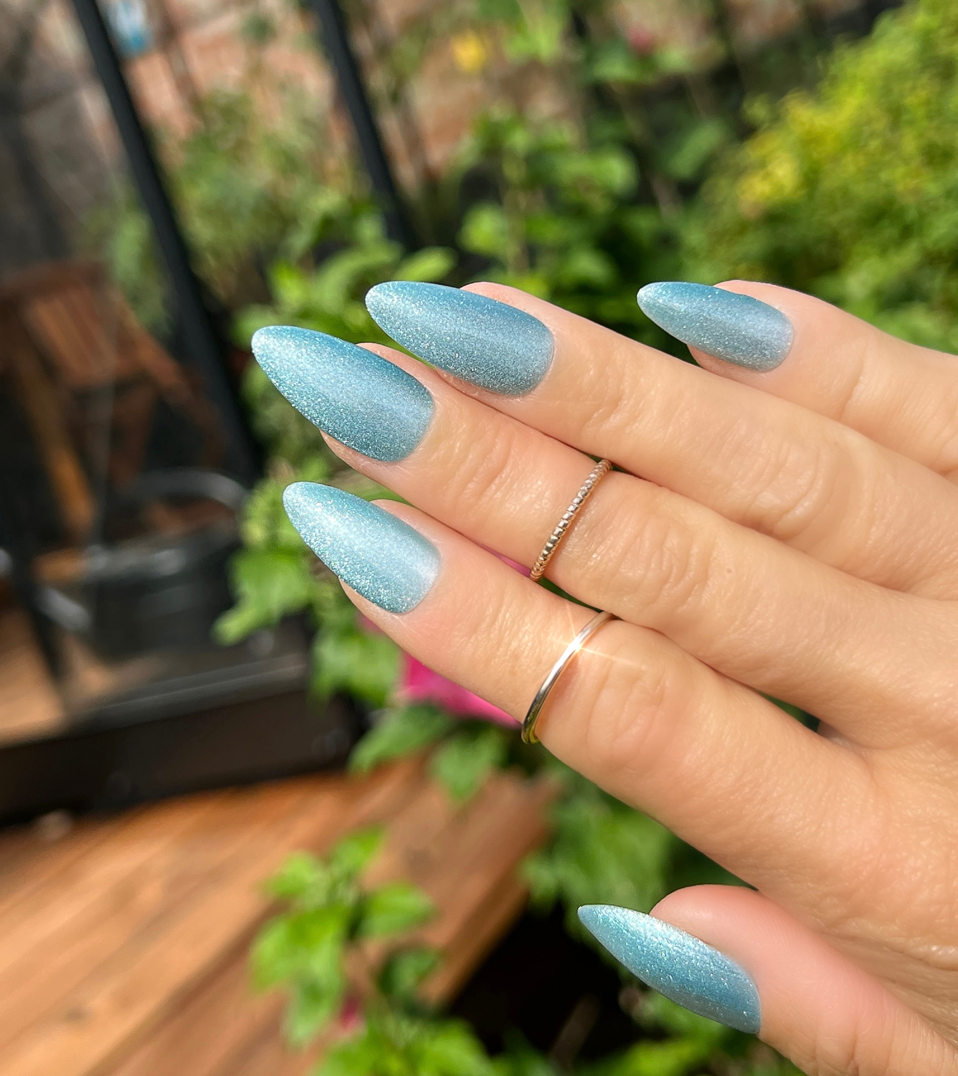 Gel Polish Cat Eye Turquoise Glitter