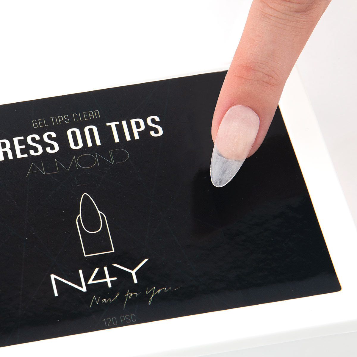 N4Y Press on Almond Clear - 120 pcs.